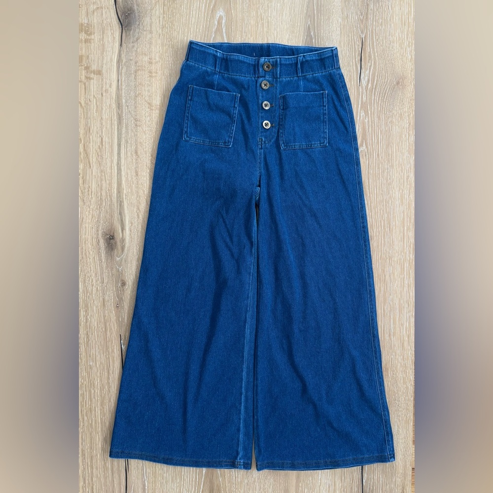 High-Waisted Blue Wide-Leg Jeans